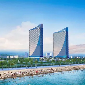 Orbi City Hotel Black Sea View Батуми